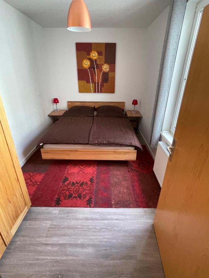 Ruhige Ferienwohnung Rostock Exteriör bild